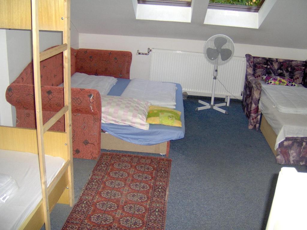 Ifi Hostel Beci Cameră foto